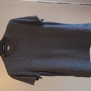 Old Navy t-shirt.short sleeve  Gray.  Medium.